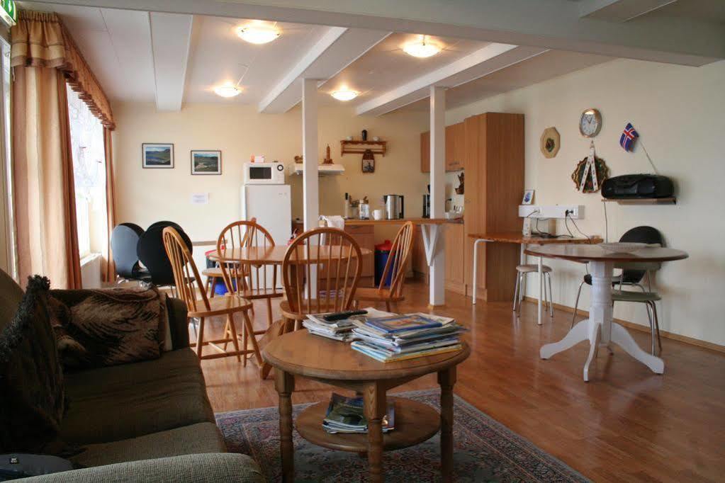 Guesthouse Gamla Isafjordur Exterior photo
